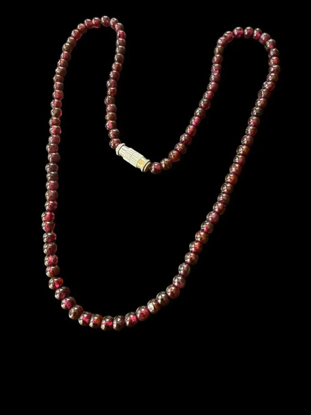 Vintage Natural Red Garnet Bead Strand Necklace Barrel Screw Clasp